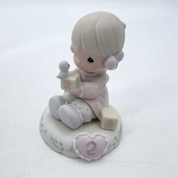 1994 Precious Moments Growing In Grace Age 2 Figurine Girl With Bird - Picture 1 of 6